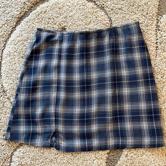 American Eagle Outfitters Dresses & Skirts - American Eagle Outfitters Plaid Mini Skirt